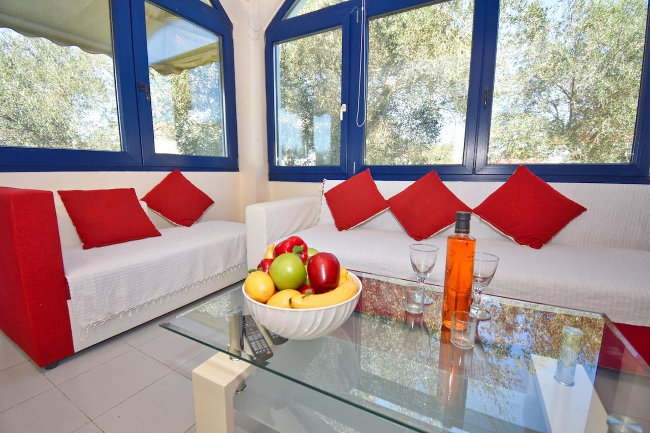 - Luxury * Gouvia